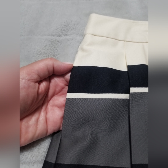 LOFT Pleated White, Grey and Black Midi Skirt Size 12 - Picture 2 of 9